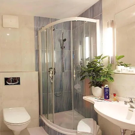 Eurothermenresort באד אישל