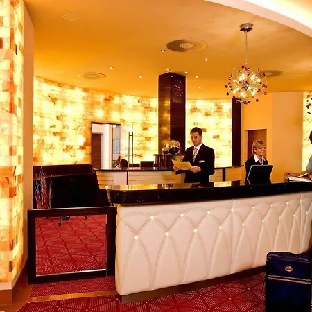 מלון Eurothermenresort 4*