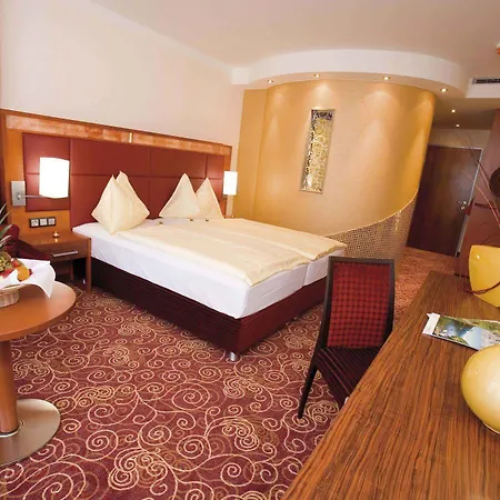 Eurothermenresort Hotel 4*