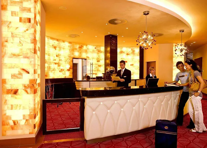 מלון Eurothermenresort 4*