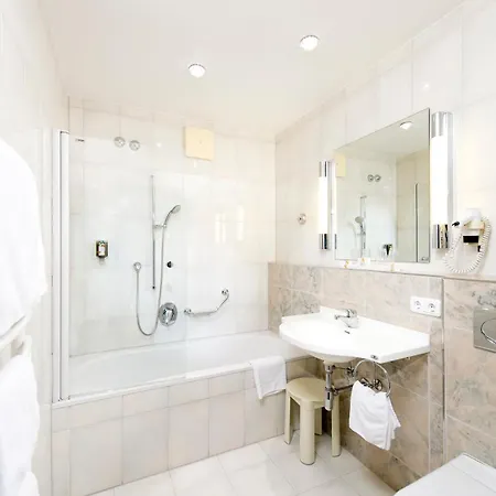 Отель Eurothermenresort 4*