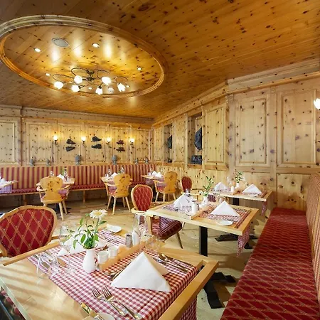 Отель Eurothermenresort Бад-Ишль