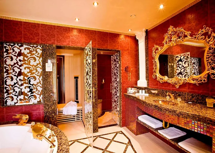 Hotel Eurothermenresort - Royal 4-sterne Superior 4*